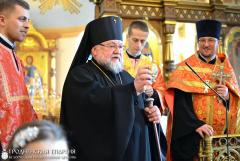 В день праздника Воскресения Христова архиепископ Артемий совершил Пасхальную великую вечерню