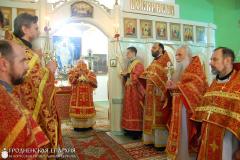 В понедельник Светлой седмицы архиепископ Артемий совершил литургию в храме Благовещения Пресвятой Богородицы города Волковыска