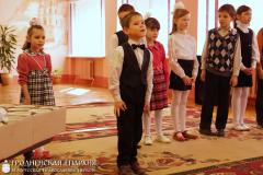 Братчики храма Собора Всех Белорусских Святых города поздравили с Пасхой воспитанников детского дома и хосписа