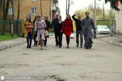 Братчики храма Собора Всех Белорусских Святых города поздравили с Пасхой воспитанников детского дома и хосписа