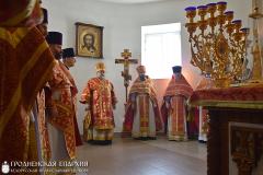 Архиепископ Артемий совершил литургию в нижнем храме прихода Собора Всех Белорусских Святых города Гродно