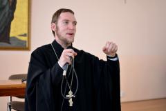 В гостях у клуба православного общения побывал иерей Олег Приставко (Литва)