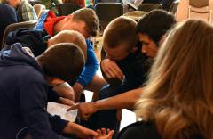 В воскресной школе Покровского собора организовали интеллектуальное соревнование "Благовест"