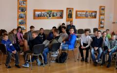 В воскресной школе Покровского собора организовали интеллектуальное соревнование "Благовест"