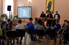 В воскресной школе Покровского собора организовали интеллектуальное соревнование "Благовест"