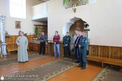 Сотрудники Зельвенского отдела чрезвычайных ситуаций посетили храм Святой Троицы