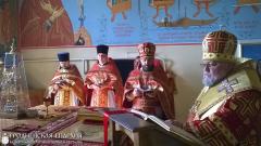 Архиепископ Артемий совершил литургию и освящение креста и купола Александро-Невской церкви д. Вертелишки