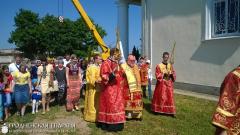 Архиепископ Артемий совершил литургию и освящение креста и купола Александро-Невской церкви д. Вертелишки