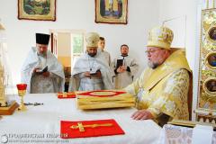 Архиепископ Артемий освятил престол и совершил литургию в храме Собора Белорусских Святых деревни Верейки