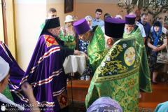 Архиепископ Артемий возглавил соборное богослужение в храме Святителя Николая поселка Берестовица