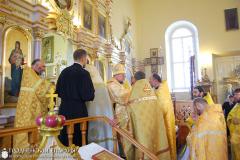 Архиепископ Артемий посетил приход Святой Троицы поселка Порозово