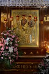 Архиепископ Артемий совершил в Покровском соборе литургию и диаконскую хиротонию