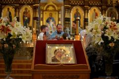 Архиепископ Артемий совершил в Покровском соборе литургию и диаконскую хиротонию