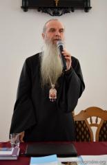 Священник Покровского собора принял участие в семинаре «Технологии церковной работы с наркозависимыми»