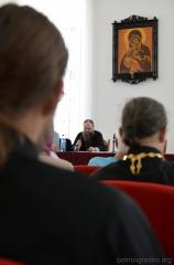 Священник Покровского собора принял участие в семинаре «Технологии церковной работы с наркозависимыми»