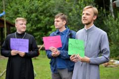 [Обновлено]: Священники Покровского собора побеседовали с участниками слёта Гродненской епархии