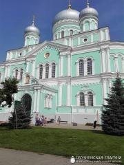 Паломническая поездка прихожан Свято-Михайловской церкви Скиделя в Дивеево