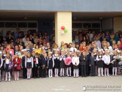 Духовенство Щучинского благочиния приняло участие в торжественной линейке, посвященной Дню знаний