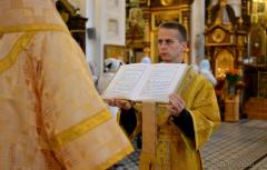 Архиепископ Артемий возглавил воскресную Божественную литургию в Покровском соборе