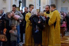 Архиепископ Артемий возглавил воскресную Божественную литургию в Покровском соборе