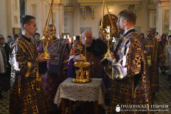 В канун праздника Воздвижения Креста Господня архиепископ Артемий совершил всенощное бдение в кафедральном соборе Гродно