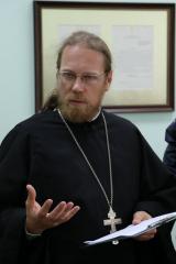 [Твой стыль]: Святар Пакроўскага сабора памаліўся за хакейны "Нёман"