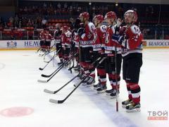 [Твой стыль]: Святар Пакроўскага сабора памаліўся за хакейны "Нёман"