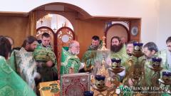 В храме деревни Демброво состоялось соборное богослужение Щучинского благочиния