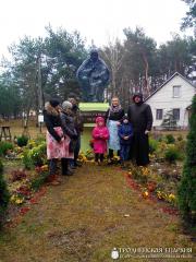 Члены православного клуба многодетных семей «Возрождение» совершили паломничество в Лавришевский монастырь