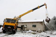 В агрогородке Каролин установили купол с крестом на здание часовни