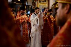 Архиепископ Артемий совершил в Покровском соборе Божественную литургию и иерейскую хиротонию