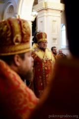 Архиепископ Артемий совершил в Покровском соборе Божественную литургию и иерейскую хиротонию