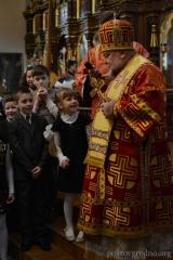 Архиепископ Артемий совершил в Покровском соборе Божественную литургию и иерейскую хиротонию