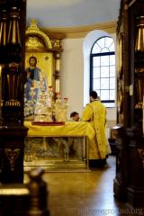 Архиепископ Артемий совершил в Покровском соборе литургию и диаконскую хиротонию