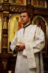 Архиепископ Артемий совершил в Покровском соборе литургию и диаконскую хиротонию