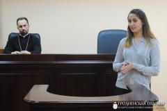 Священник принял участие в дебатах, посвященных теме электронных сигарет