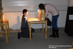 Дети-сироты из Понемуньского детского дома посетили уникальную интерактивную выставку «Очевидное и невероятное: оптические эффекты» 