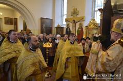 Архиепископ Артемий совершил литургию в храме Архистратига Божия Михаила города Щучин