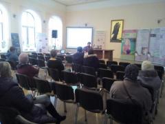 В Родительском клубе Покровского собора выступила воспитатель-методист Татьяна Литвинчик: "Игрушки опасные и безопасные"