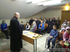 Открытый урок по подготовке детей к первой исповеди прошел в воскресной школе Владимирской церкви Гродно