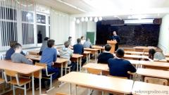 "Беларуская мова ў Праваслаўнай царкве": сустрэча настаяцеля Пакроўскага сабора са студэнтамі гiстарычнага факультета ГрДУ