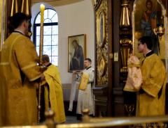 Архиепископ Артемий совершил в Покровском соборе Божественную литургию и иерейскую хиротонию