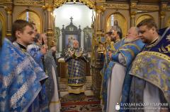 В день попразднства Рождества Христова архиепископ Артемий совершил литургию в кафедральном соборе Волковыска