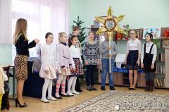 Воспитанники воскресной школы и священники щучинских храмов посетили социальный приют в деревне Лещанка