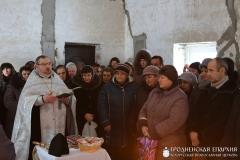 Состоялось первое богослужение в строящейся часовне агрогородка Каролин