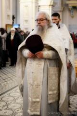 В день Рождества Христова архиепископ Артемий совершил Божественную литургию в Покровском соборе