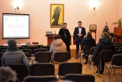 В родительском клубе Покровского собора рассказали о христианской оценке использования репродуктивных технологий