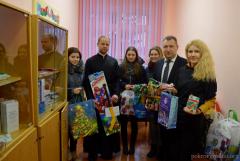 Молодежное братство Покровского собора завершило акцию "Письмо святителю Николаю"