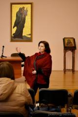 "Взаимоотношения родителей и детей в меняющемся мире" - психолог Анна Янчий беседовала с родителями-прихожанами Покровского собора