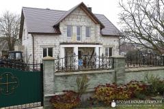 На приходе Святой Троицы поселка Зельва организовали сладкий стол в честь открытия нового здания воскресной школы